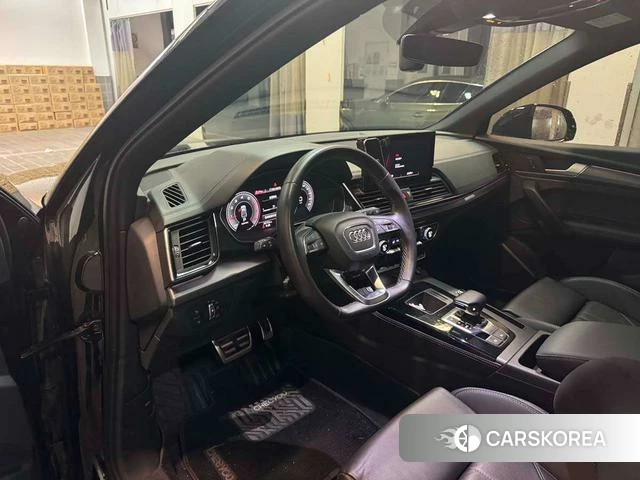 Audi Q5L 2023 Черный из Китая, фото 2