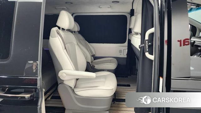 Hyundai Staria 2024 Черный из Кореи, фото 2