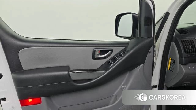 Hyundai The New Grand Starex 2019 Белый из Кореи, фото 2