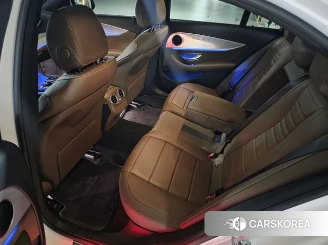 Mercedes-Benz E-Class W213 2020 Белый из Кореи, фото 2