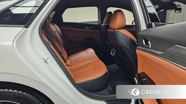 Kia The New K5 3rd generation 2025 Белый из Кореи, фото 2