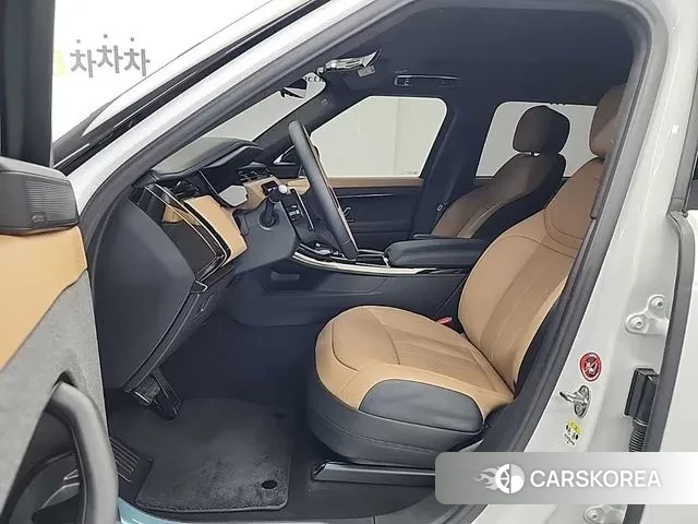 Land Rover Range Rover Sport 3rd Generation 2025 Белый из Кореи, фото 2