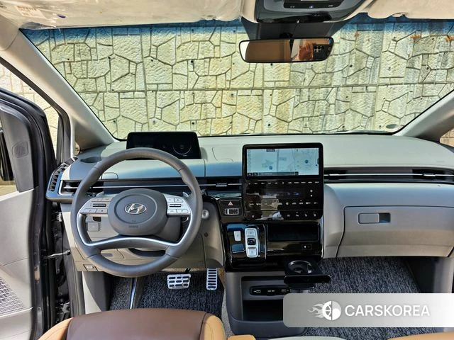 Hyundai Staria 2023 Серый из Кореи, фото 2