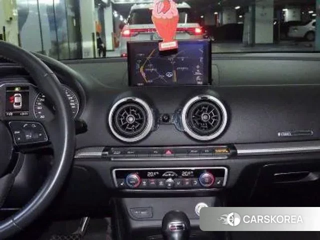 Audi New A3 2018 Серебряный из Кореи, фото 2