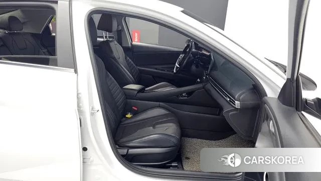 Hyundai Avante Hybrid (CN7) 2021 Белый из Кореи, фото 2