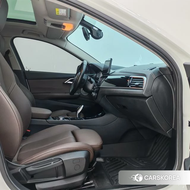 BMW 1 series 2022 Белый из Китая, фото 2