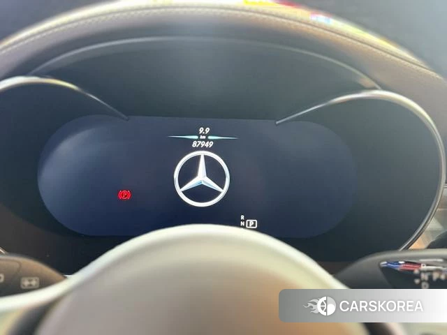 Mercedes-Benz GLC 2022 Белый из Китая, фото 2