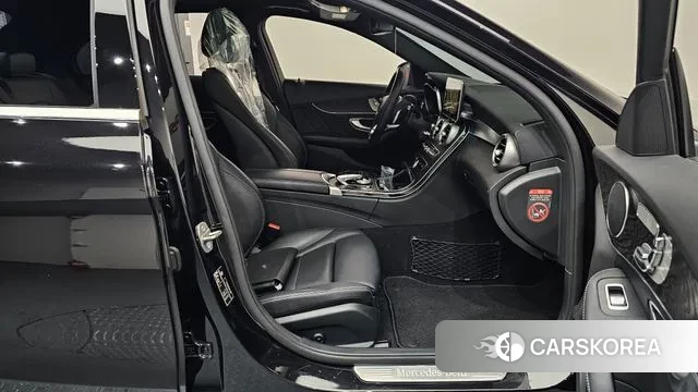 Mercedes-Benz C-Class W205 2018 Черный из Кореи, фото 2