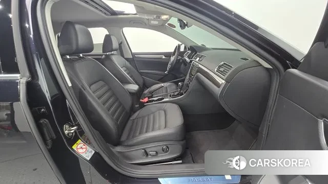 Volkswagen The New Passat 2018 Черный из Кореи, фото 2