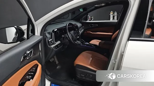 Kia Sportage 5th Generation 2023 Белый из Кореи, фото 2