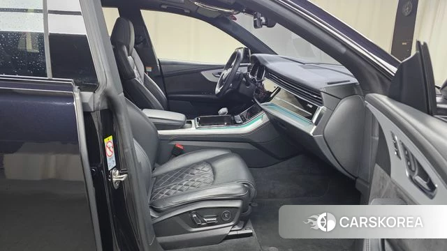 Audi Q8 (4M) 2021 Черный из Кореи, фото 2