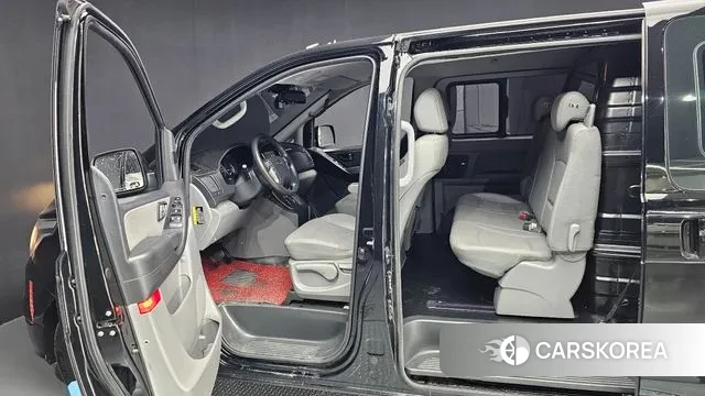 Hyundai The New Grand Starex 2020 Черный из Кореи, фото 2