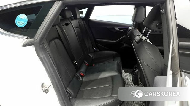 Audi A5 (F5) 2020 Белый из Кореи, фото 2