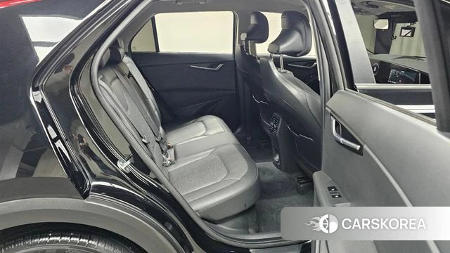 Kia Di Ol Nu Niro 2022 Белый из Кореи, фото 2