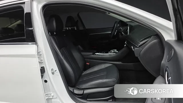 Hyundai Sonata (DN8) 2022 Белый из Кореи, фото 2