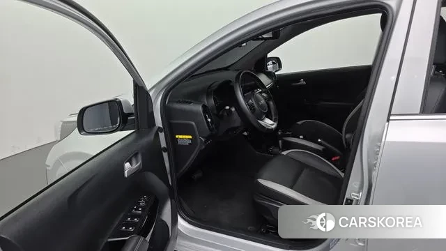 Kia Morning Urban (JA) 2022 Серебряный из Кореи, фото 2