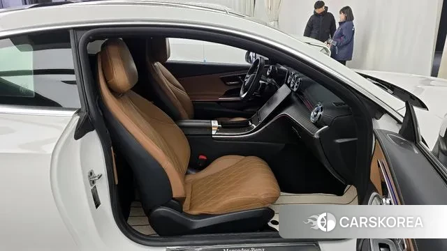 Mercedes-Benz CLE-Class C236 2024 Белый из Кореи, фото 2