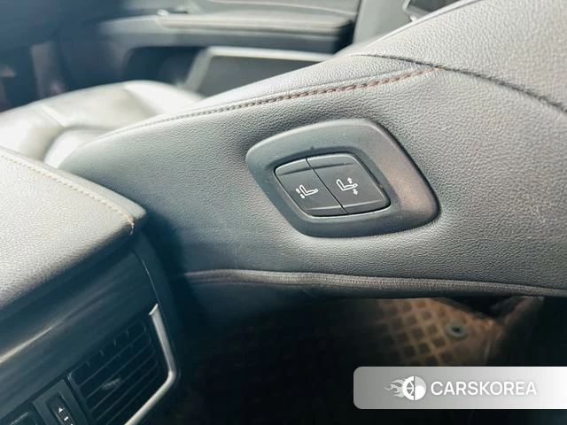 Toyota Camry 2021 Белый из Китая, фото 2