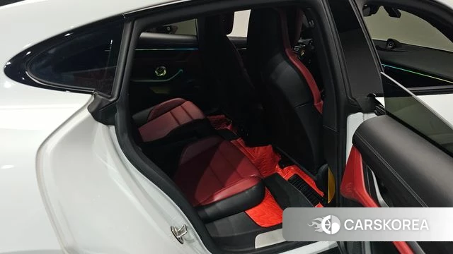 Porsche Taycan 2021 Белый из Кореи, фото 2