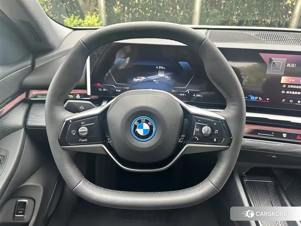 BMW i5 2025 Белый из Китая, фото 2