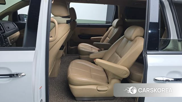 Kia The New Carnival 2019 Белый из Кореи, фото 2
