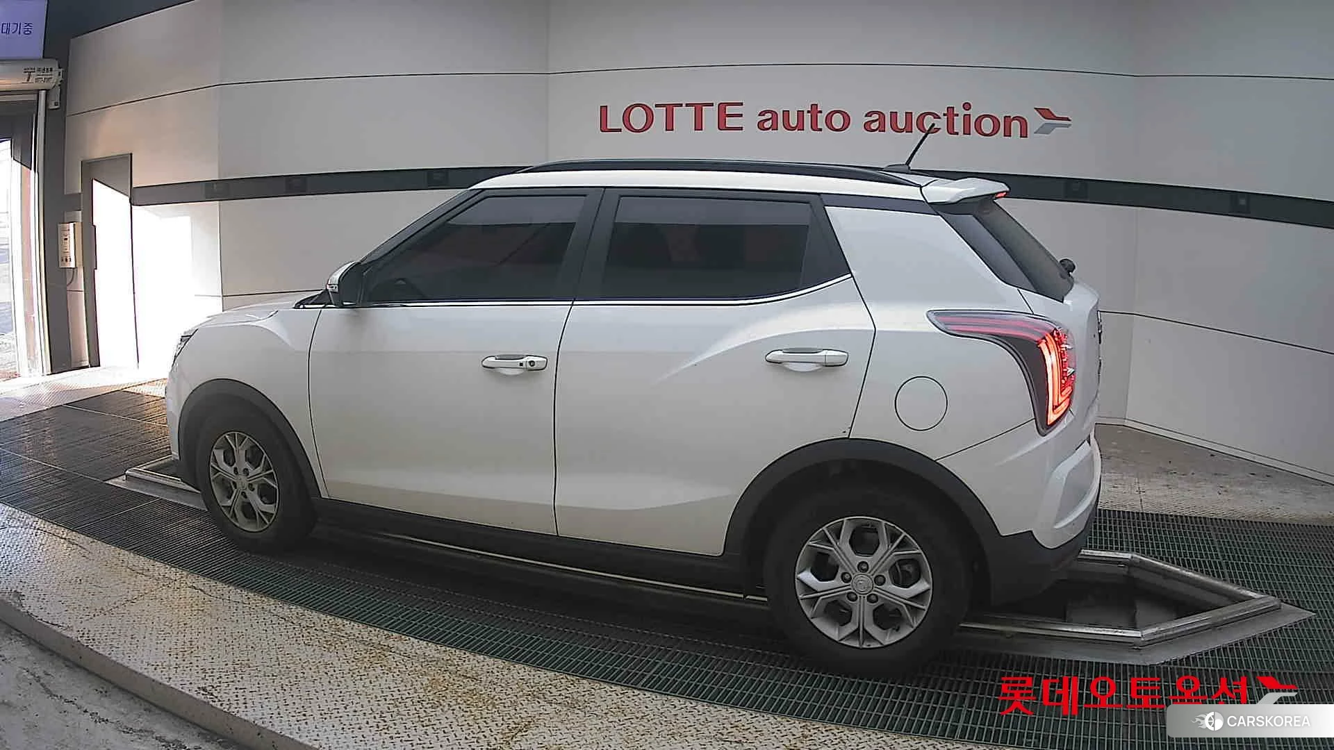 SsangYong Tivoli 2021 Grand White из Кореи, фото 2