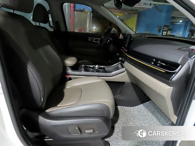 Kia The New Carnival 4th Generation 2025 Белый из Кореи, фото 2