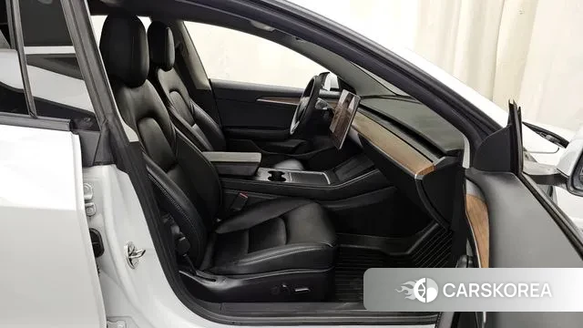 Tesla Model 3 2022 Белый из Кореи, фото 2