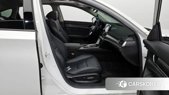 Honda Accord 10th Generation 2021 Белый из Кореи, фото 2