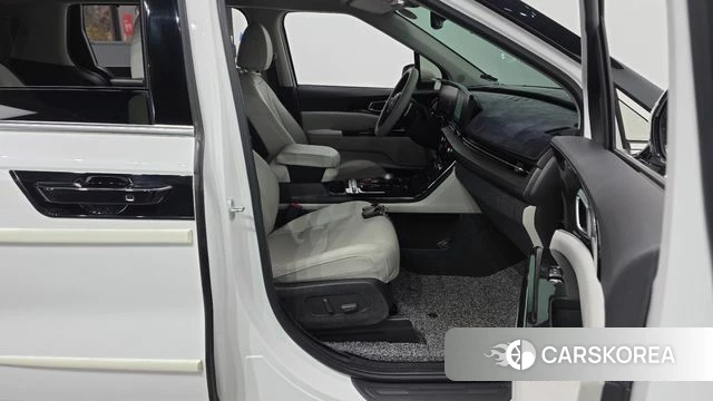 Kia Carnival 4th generation 2021 Белый из Кореи, фото 2