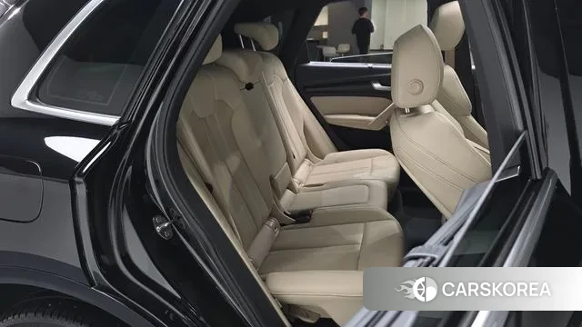 Audi Q5 (FY) 2023 Черный из Кореи, фото 2