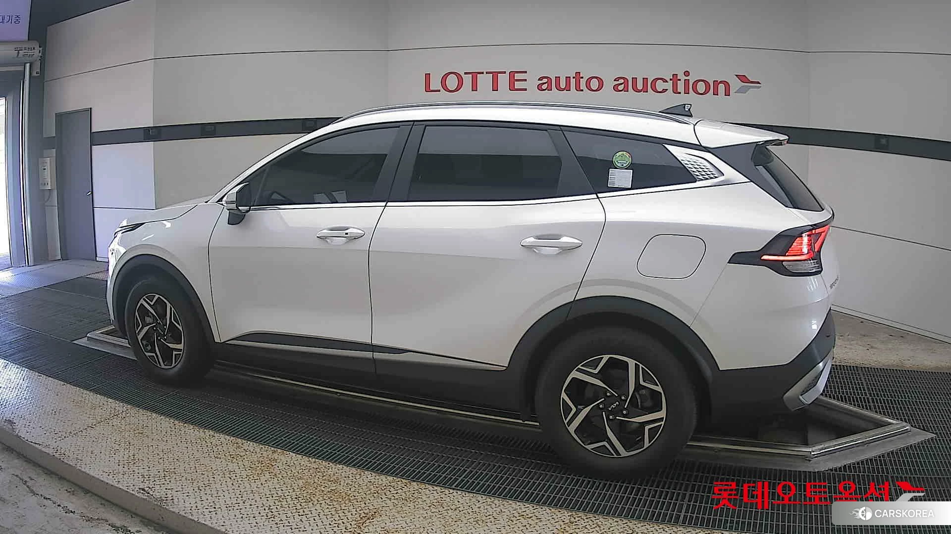 Kia Sportage 2023 Белый из Кореи, фото 2