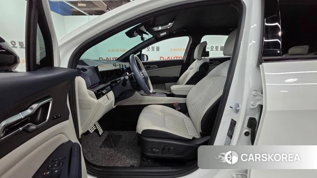 Kia The New Sportage 5th Generation Hybrid 2024 Белый из Кореи, фото 2