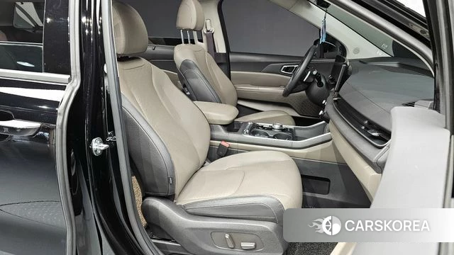 Kia The New Carnival 4th Generation 2024 Черный из Кореи, фото 2