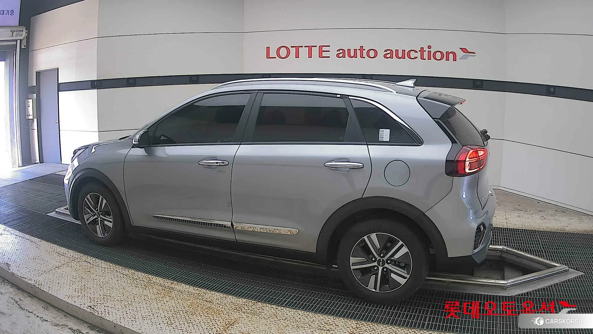 Kia Niro Hybrid 2022 Steelgray из Кореи, фото 2
