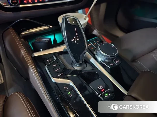 BMW 6 Series GT (G32) 2022 Черный из Кореи, фото 2