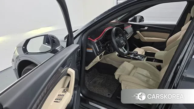 Audi Q5 (FY) 2023 Серый из Кореи, фото 2