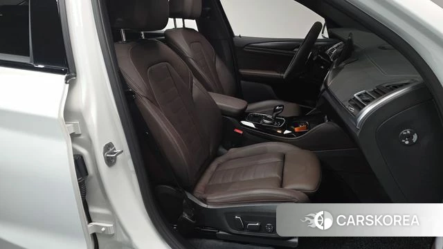 BMW X4 (G02) 2025 Белый из Кореи, фото 2