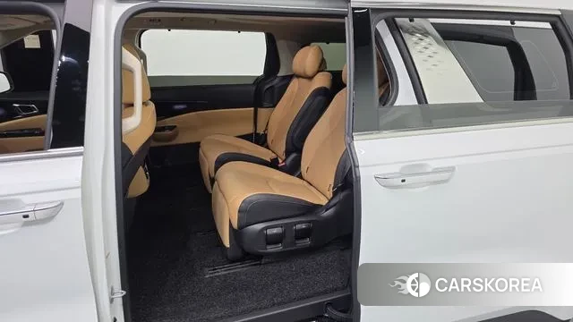 Kia Carnival 4th generation 2022 Белый из Кореи, фото 2