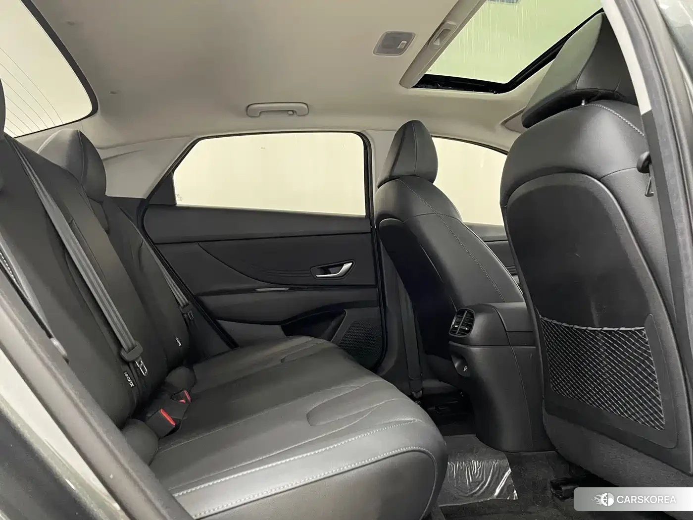 Hyundai Elantra 2024 Silver/gray из Китая, фото 2