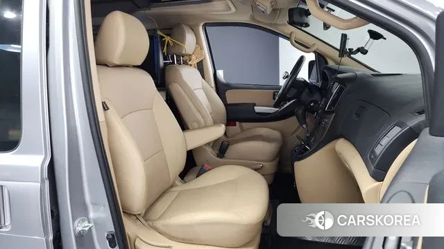 Hyundai The New Grand Starex 2020 Серебристо-серый из Кореи, фото 2