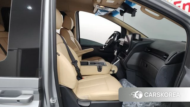 Hyundai Staria 2021 Серебряный из Кореи, фото 2