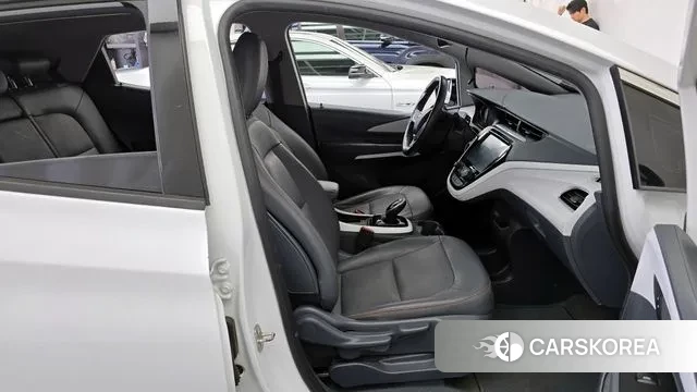 Chevrolet (GM Daewoo) Bolt EV 2019 Белый из Кореи, фото 2