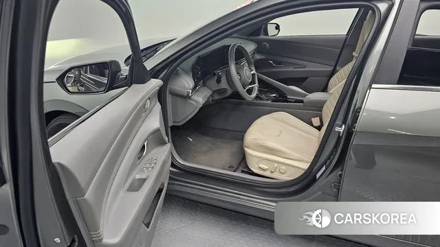 Hyundai The New Avante (CN7) 2024 Серый из Кореи, фото 2