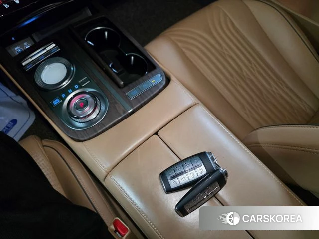 Genesis G80 (RG3) 2022 Черный из Кореи, фото 2