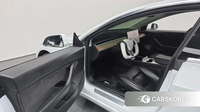 Tesla Model 3 2020 Белый из Кореи, фото 2