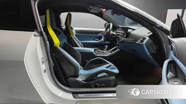 BMW M4 (G82) 2024 Серебряный из Кореи, фото 2
