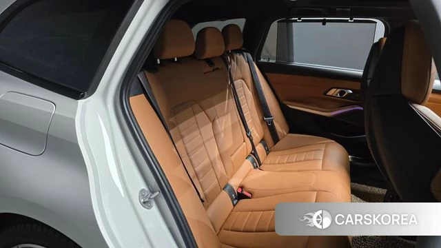BMW 3 Series (G20) 2022 Белый из Кореи, фото 2