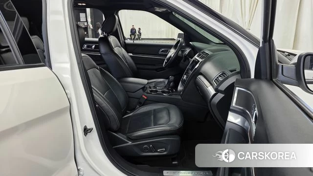 Ford Explorer 2018 Белый из Кореи, фото 2