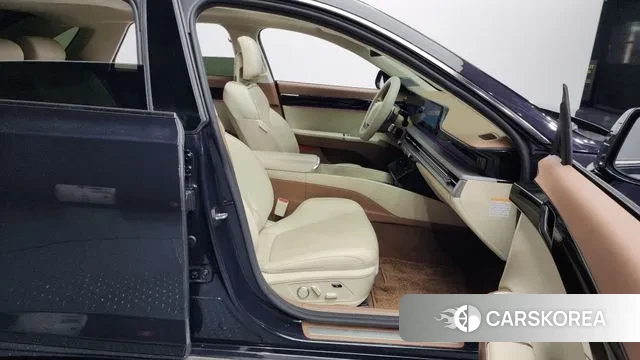 Hyundai Grandeur Hybrid (GN7) 2023 Черный из Кореи, фото 2